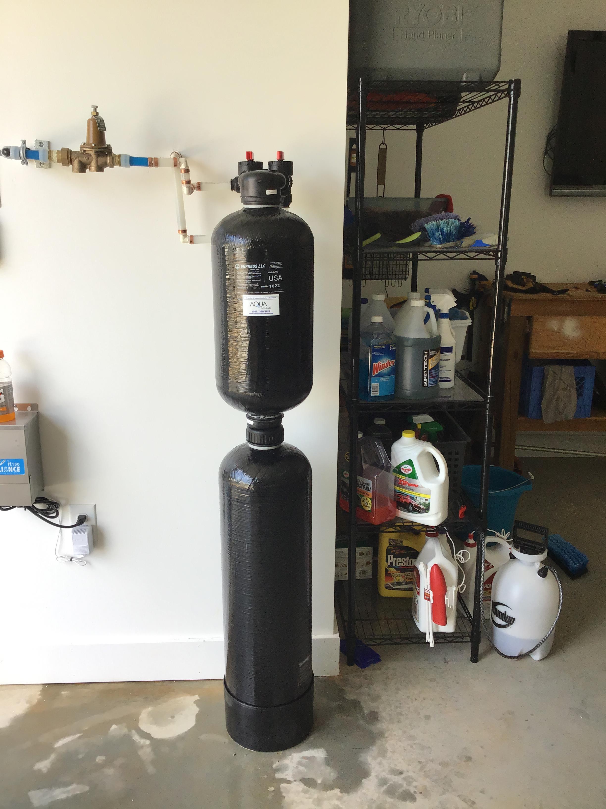 SALT FREE WATER SOFTENER 
WATER SOFTENER 
HARD WATER 
SOFT WATER 