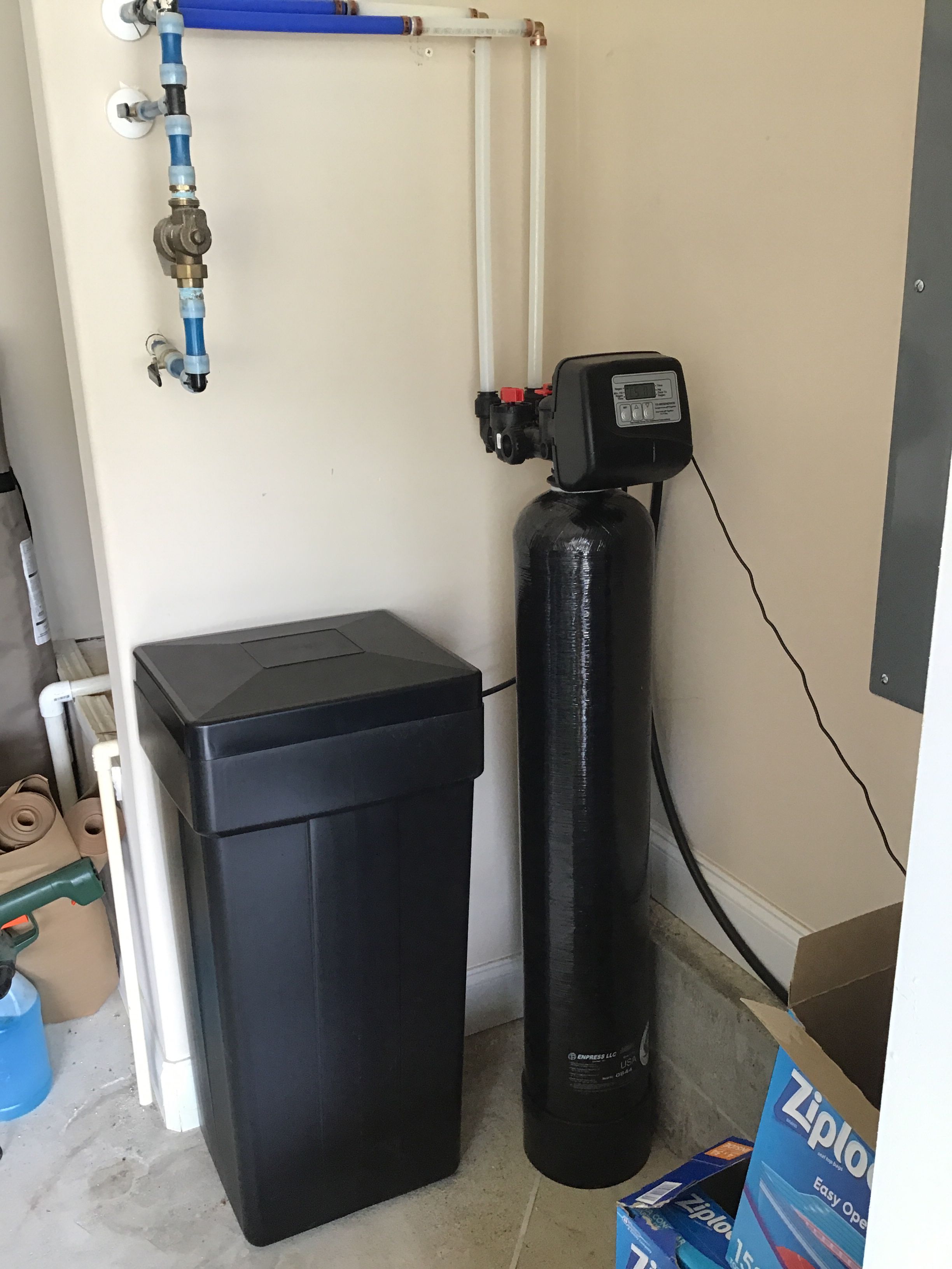 Series 4000 water softener